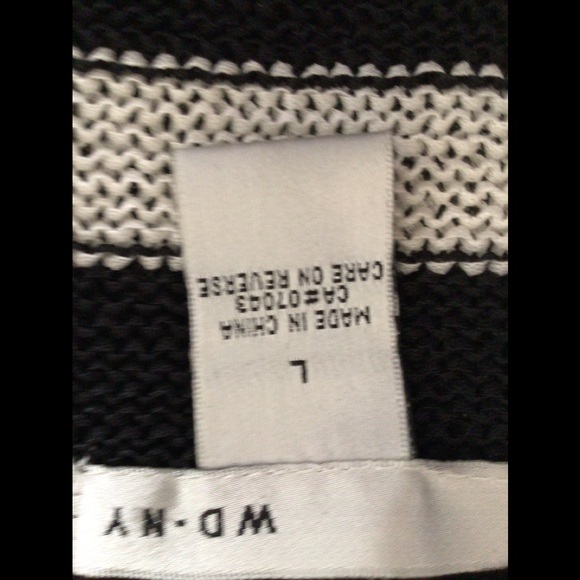 WD-NY Cream and Black Shrug - Picture 7 of 7